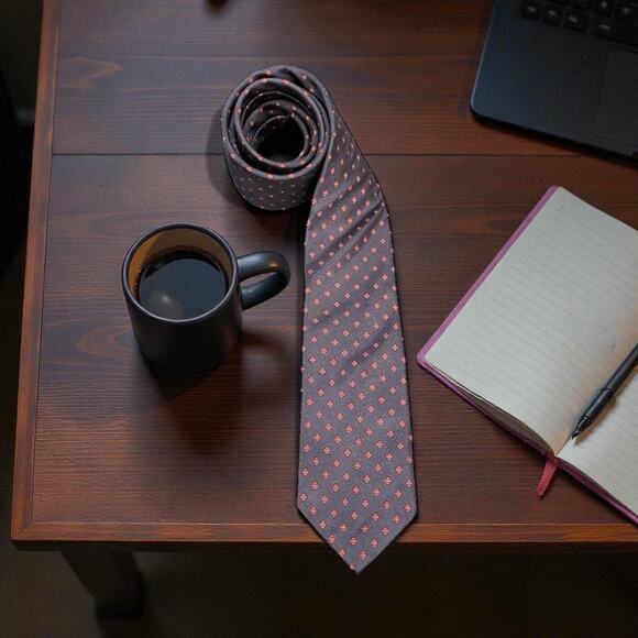 Christian Dior Men's Silk Tie Navy Blue with Red Polka Dot Pattern - Picture 8 of 8